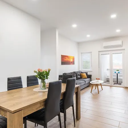 Apartman Sky *