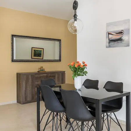 Apartman Sky Salona